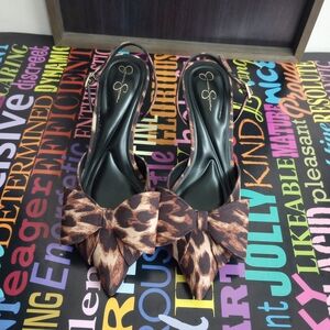 Jessica Simpson Leopard Print Slingback Heels.